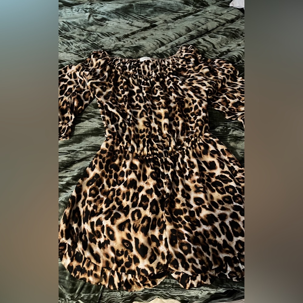 Leopard print half sleeve romper